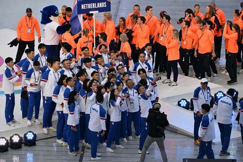 unuudur/image/2025/07/28/c0vkyt08rjnukn72/neelt